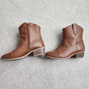 Kids/girls Old Navy Brown Ankle Booties